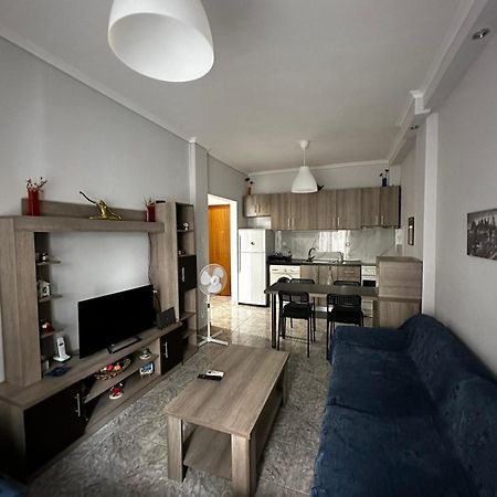 Ideally Situated Apartment. Thessaloníki Exteriör bild